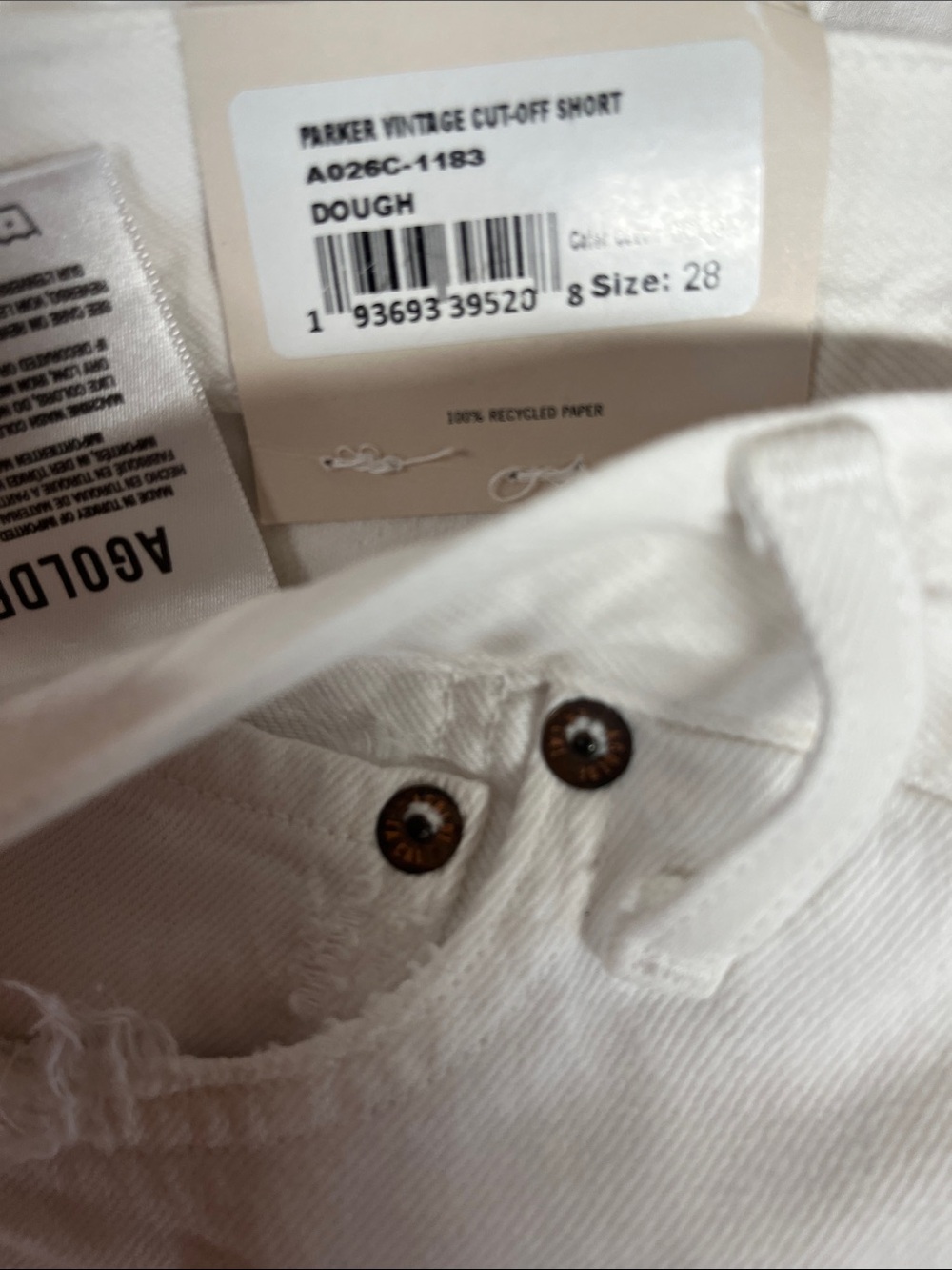 AGOLDE Parker Vintage Cut Off Shorts New 28 Dough - Picture 6 of 8